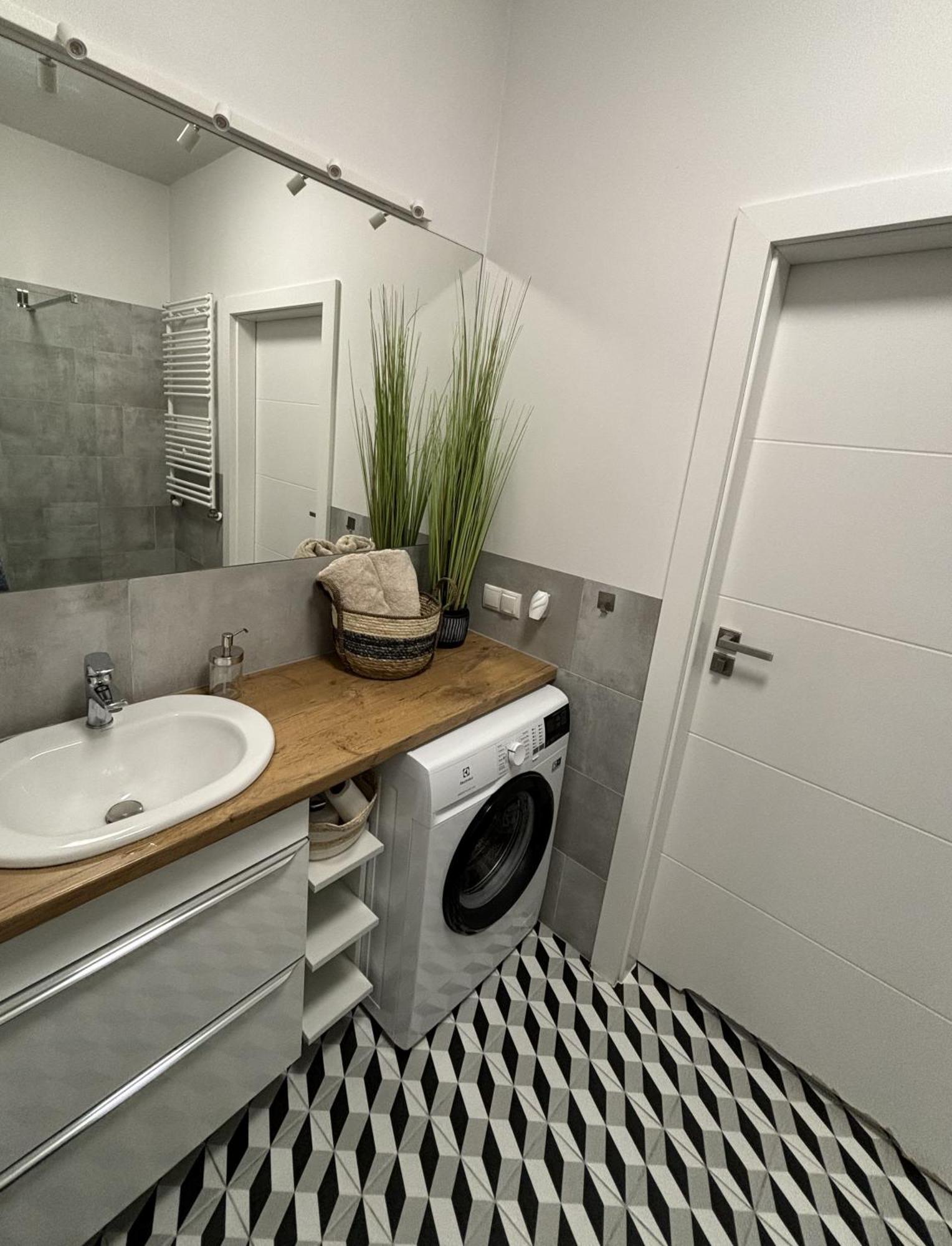 Garbary Old Town Lux Apartment 106, Self Check-In 24H, Free Parking Poznań Kültér fotó